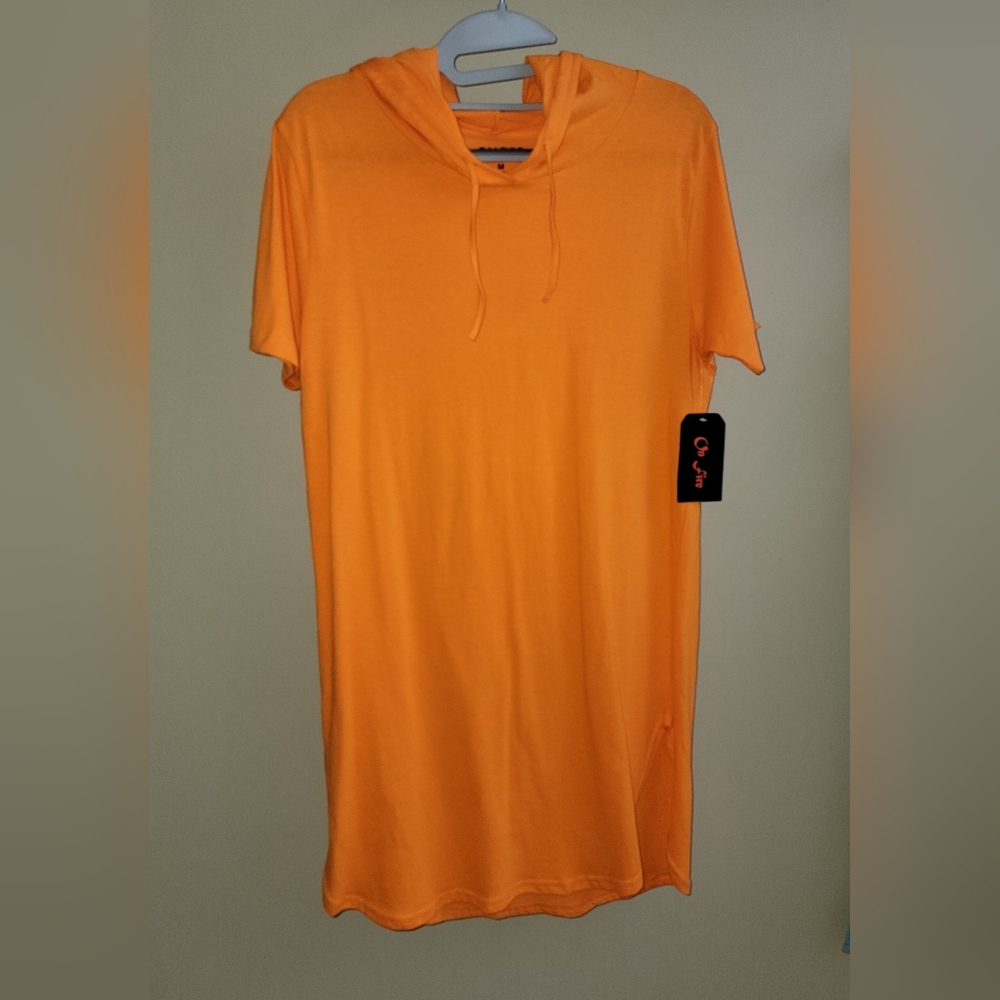ON FIRE hoodie dress size "M" . NWT